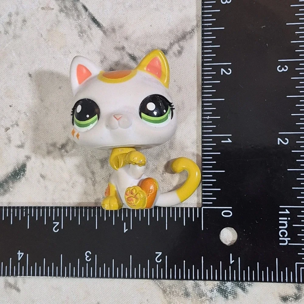 Littlest Pet Shop LPS Authentic White Orange Tan Tokyo Blythe Cat Green‎ Eye
